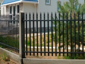 Сварные заборы на ленточном фундаменте 12 метров фото в Чкаловске