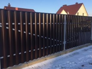 Забор из евроштакетника в шахматном порядке 10 соток фото в Чкаловске